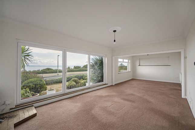 The Drift, 33, Marine Drive, Barry photo 3