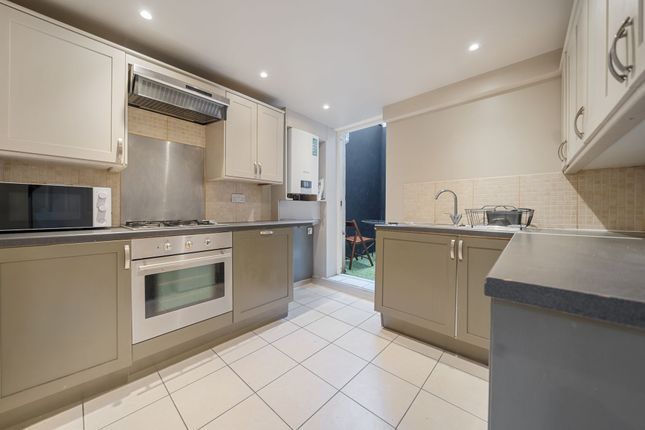40d Wightman Road, London photo 2