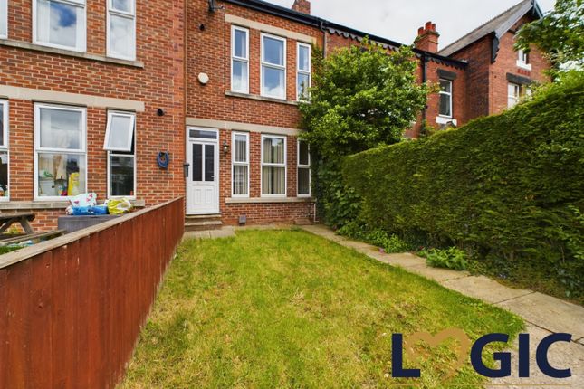 Thumbnail Terraced house for sale in Banks Avenue, Pontefract