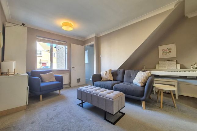 15 Wash Beck Close, Scarborough photo 2