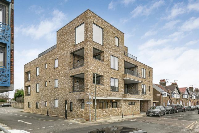 Thumbnail Flat for sale in Apartment 4, Hugill House, Swanfield Road, Waltham Cross