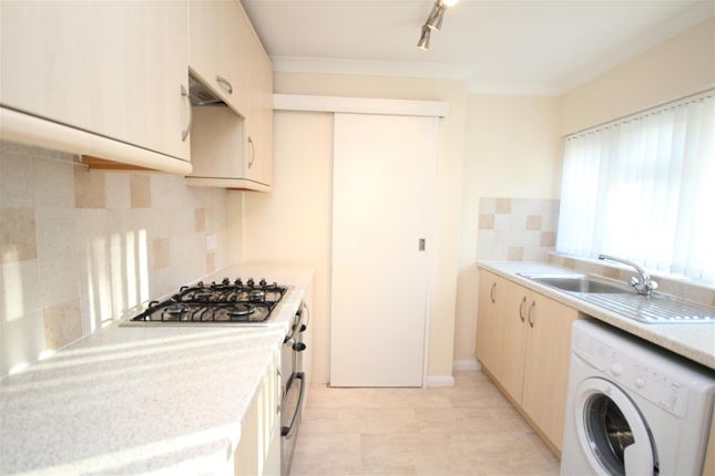 Snowdenham Lane, Bramley photo 3