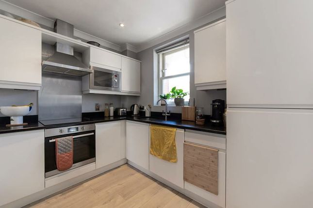 Flat for sale in Curzon Place, Gateshead