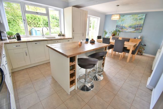 Ford Close, Ferndown photo 3
