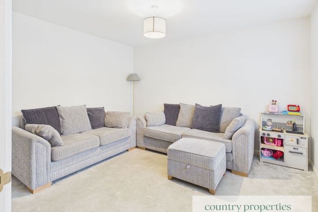 22, Pomona Way, Shefford photo 4