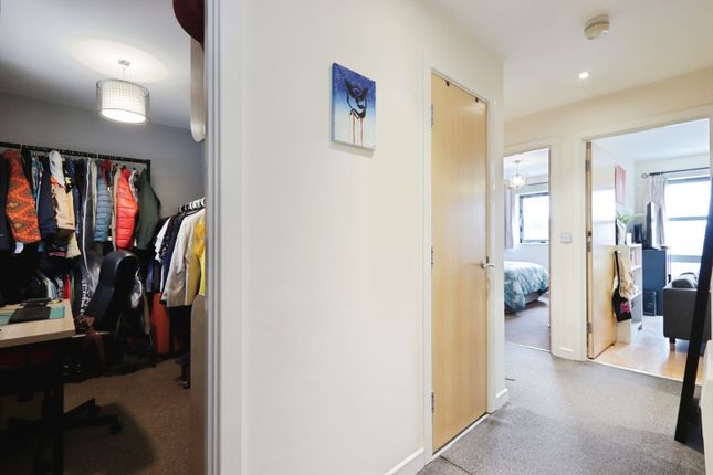 Flat 17, 33, Trippet Lane, South Yorkshire photo 2