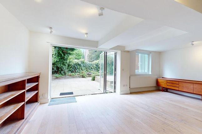 Thumbnail Semi-detached house to rent in Oval Road, London