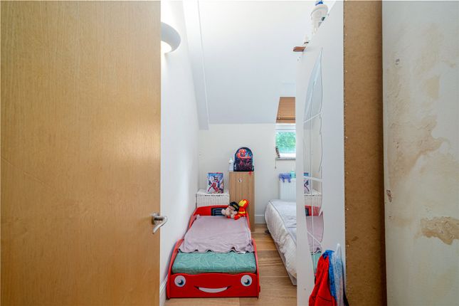 5 Windsor Court, 73, High Street, London photo 4