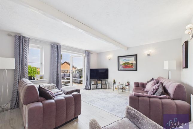 21, Gwyndy Road, Caldicot photo 3