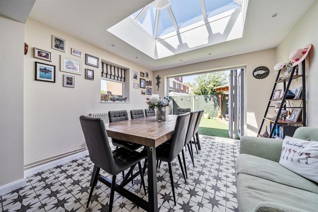 3, Wheatcroft Road, Lee-On-The-Solent photo 2