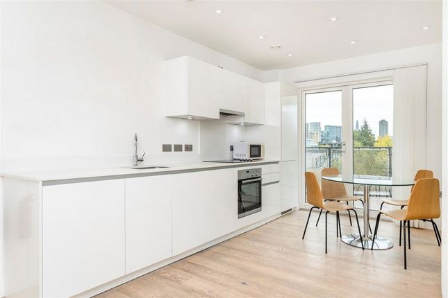 Wenlock Road, London photo 4