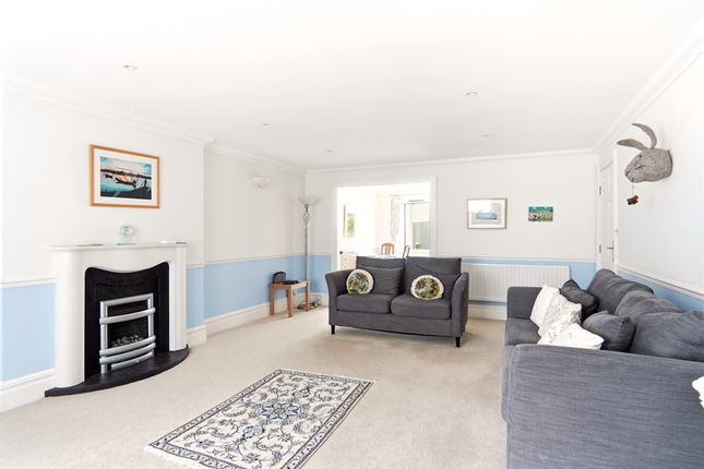 5, Belgravia Gardens, Leeds photo 2