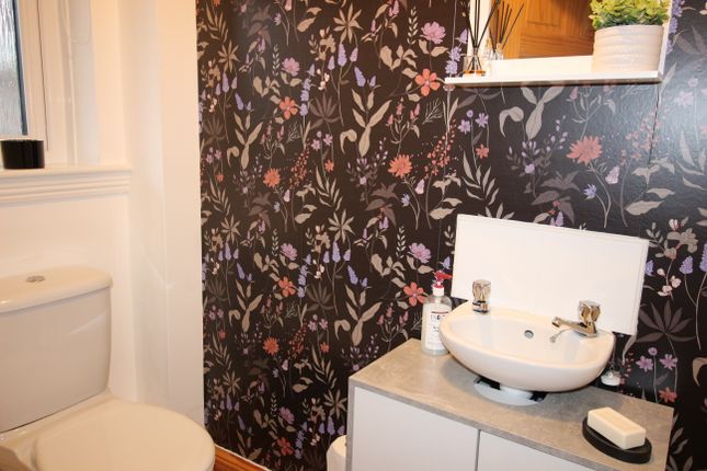 3, Greenpark Lane, Lockerbie photo 3