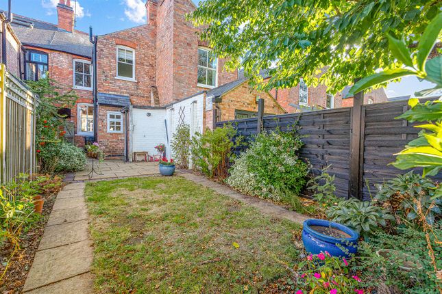 63, Knighton Church Road, Leicester photo 4