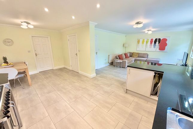 Holme Lodge, Lake Road, Camberley photo 3