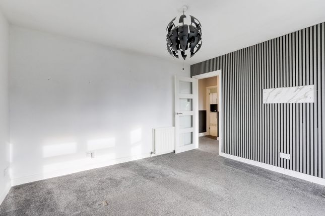 41 Roslyn Avenue, Nottingham photo 4
