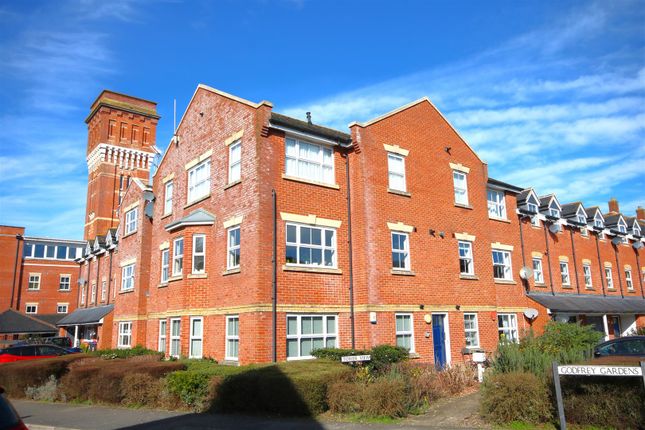 Thumbnail Flat to rent in Tower View, Chartham, Canterbury