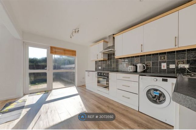 Lordship Road, Northolt, Northolt photo 4