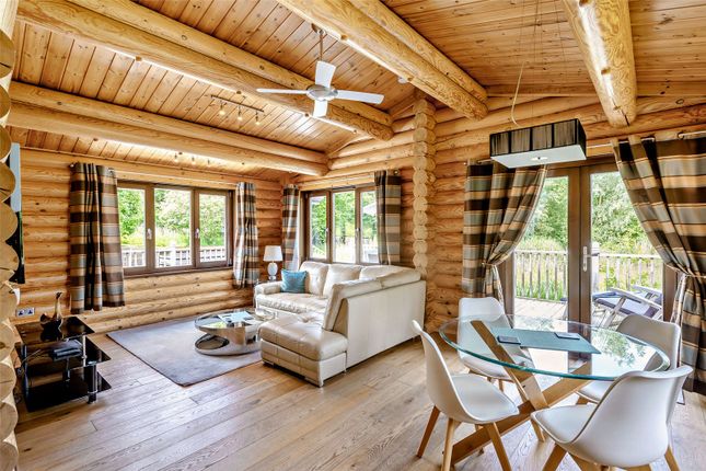 Holiday Lodge
