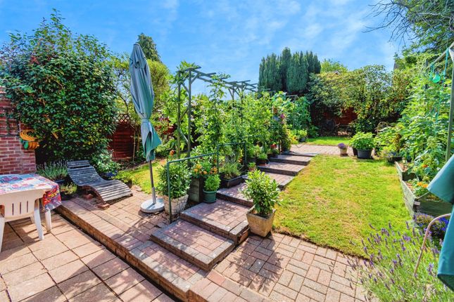 2-bed other on 6, Walsingham Gardens, Southampton, £300,000