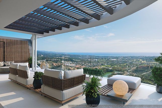 Apartment for sale in La Quinta, Marbella Area, Costa Del Sol