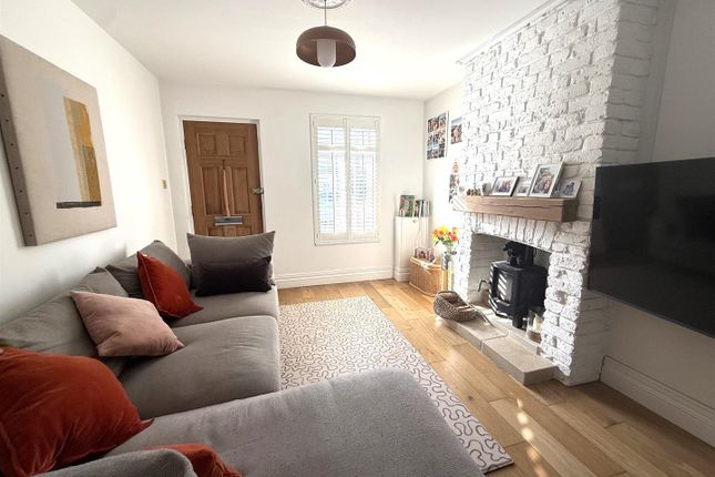 21, Southbank, Thames Ditton photo 4