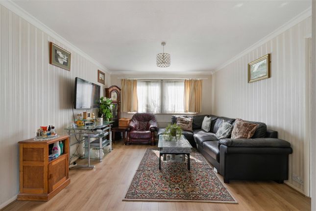 Terraced house for sale in Rochester Walk, Reigate
