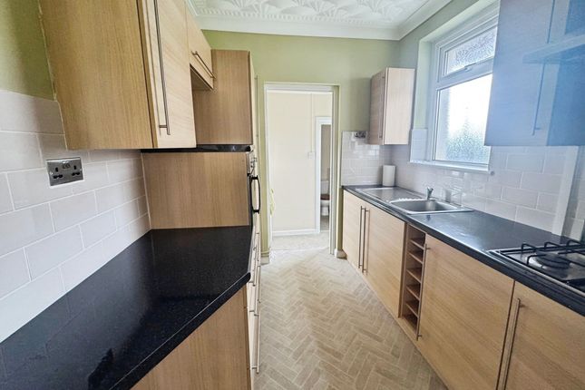 77 Pellau Road, Port Talbot photo 2