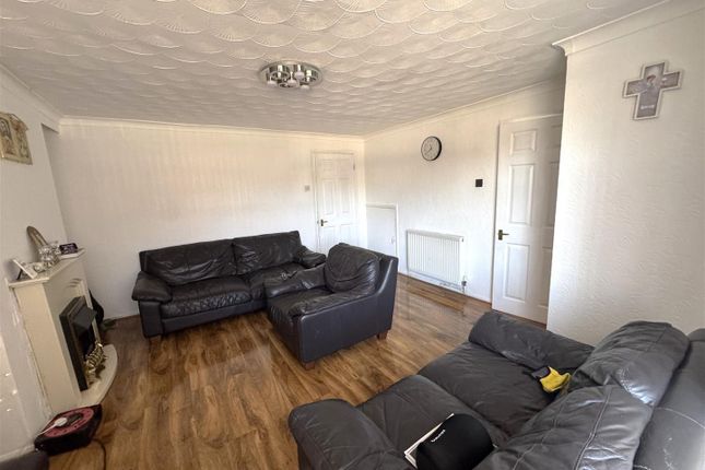 29, Gwern Fadog Road, Swansea photo 3