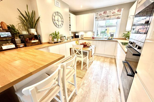 4, Henrietta Road, Exmouth photo 2