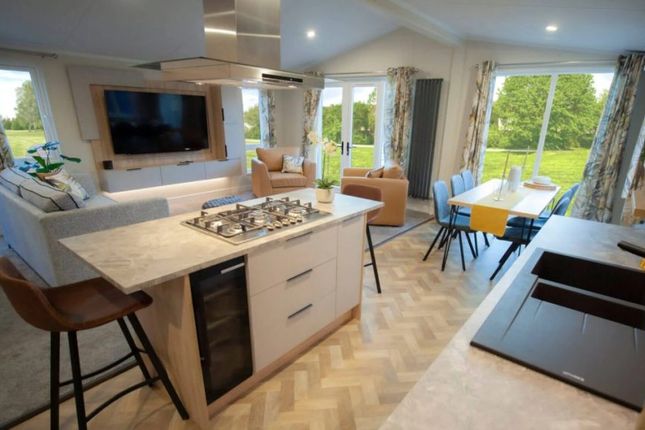 2-bed caravan on Angrove Country Park, Greystone Hills, Great Ayton, £222,129