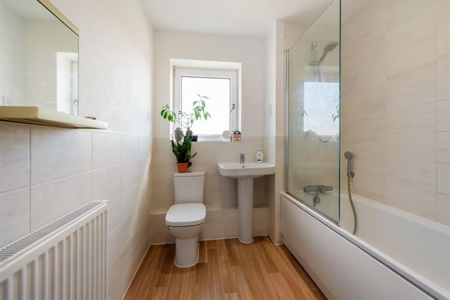 45, Cashmere Drive, Andover photo 3