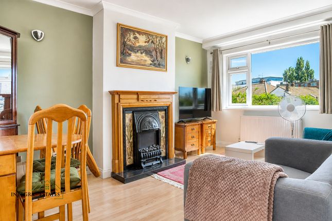 195 Moremead Road, London photo 2