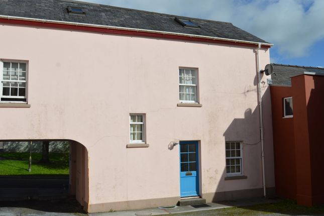 Thumbnail Town house to rent in Parade Road, Carmarthen
