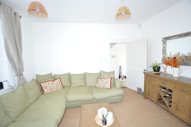 Gardeners Cottage, Radlett Lane, Shenley photo 3