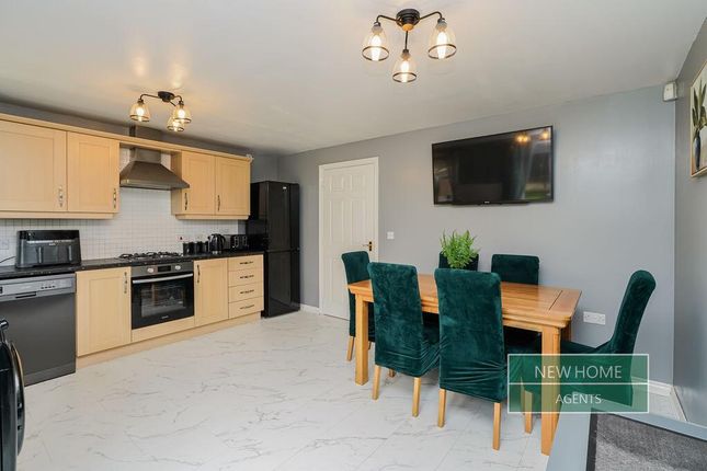 8A, Douglas Way, Seaham photo 2