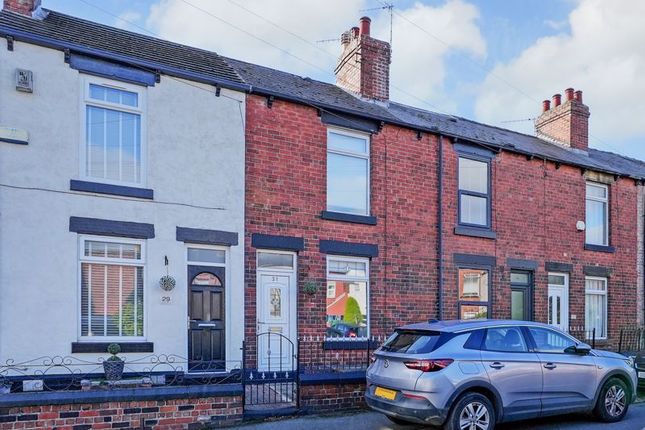 31, Farnley Avenue, Sheffield photo 2