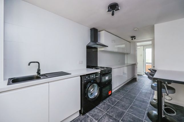 286a, Farnborough Road, Nottingham photo 2