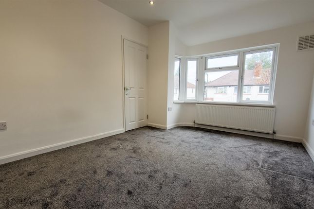100, Lancaster Avenue, Slough photo 4