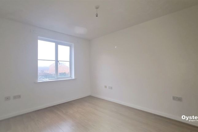 116 Vancouver Road, Broxbourne photo 3
