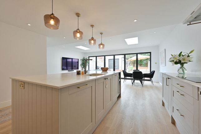 Woodmere Avenue, Watford photo 4