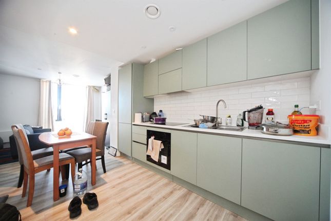Flat 004, Chevette Court, Kimpton Road, Luton photo 3
