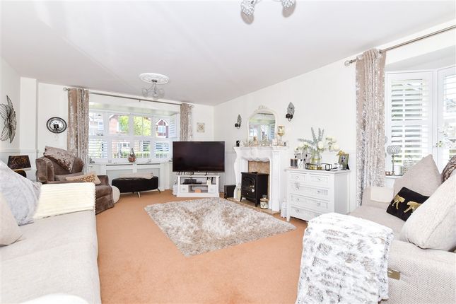 Lockham Farm Avenue Boughton Monchelsea, Maidstone photo 4