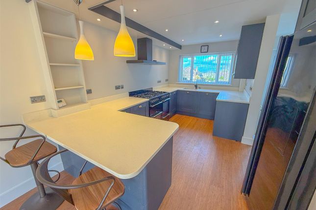 15, Malthouse Close, SWINDON photo 3