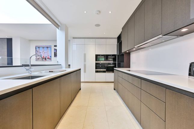 Thumbnail Flat to rent in Chelsea Manor Street, Chelsea, London