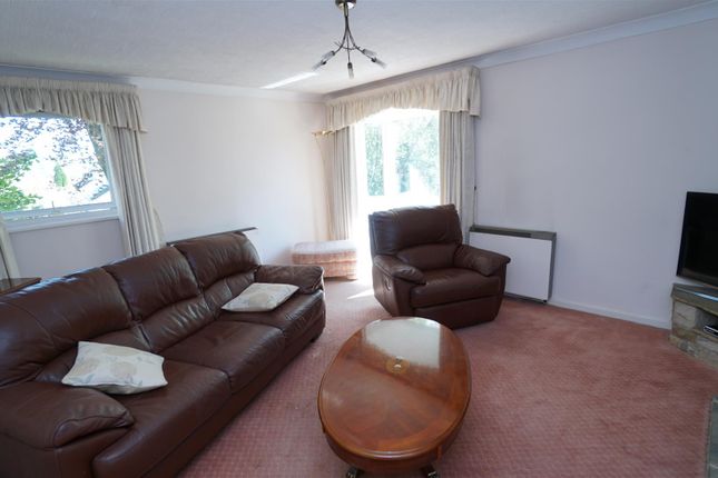 FLAT TWENTY NINE, Hoyle Court Road, Shipley photo 3