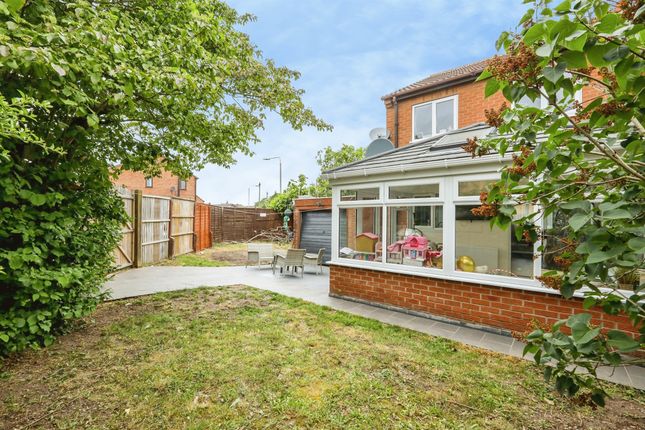 119, Camborne Crescent, Retford photo 2