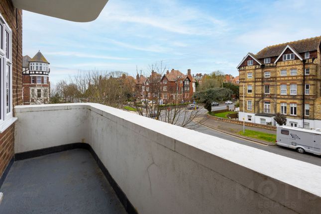 15 Cordova Court, Sandgate Road, Folkestone photo 3