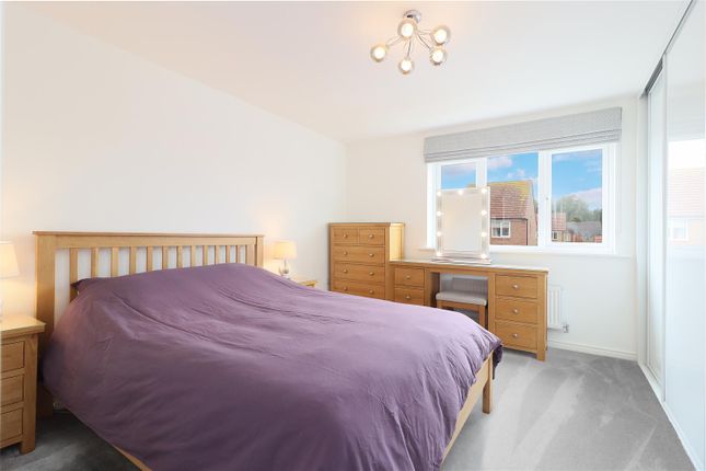15, Warren Close, Morpeth photo 4