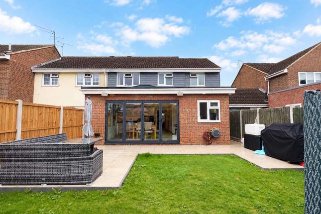 16, Forefield Green, Chelmsford photo 4